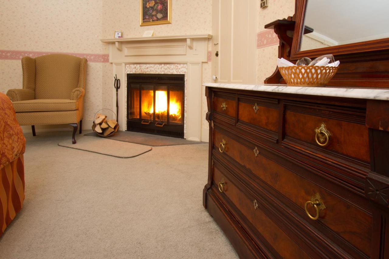 Deerfield Valley Inn - Mt Snow Dover ภายนอก รูปภาพ
