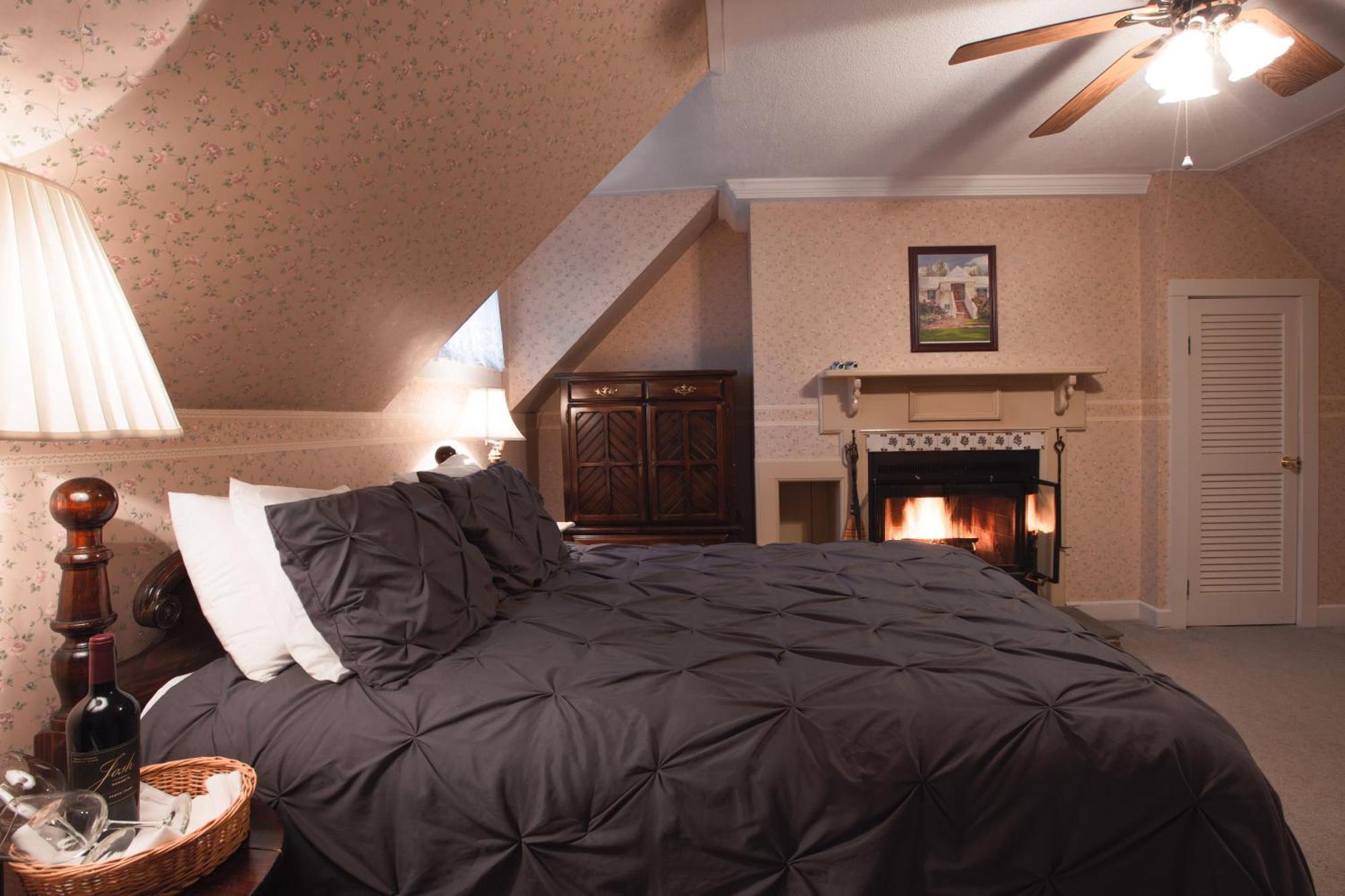Deerfield Valley Inn - Mt Snow Dover ภายนอก รูปภาพ